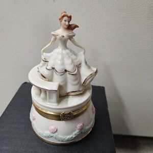 Elegant Porcelain Lady Figurine with Gold Trim